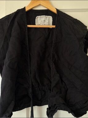 Not perfect linen Black wrap top M/L